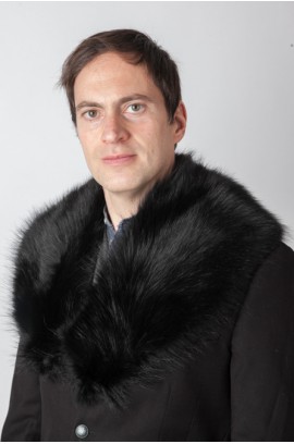 Black raccoon fur collar